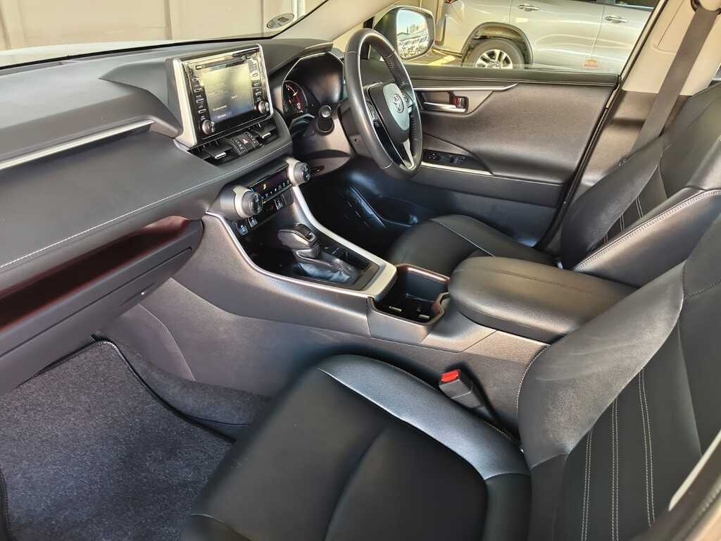 Toyota Rav 4 - View 9