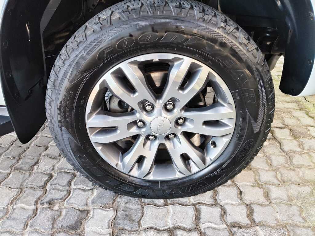 Ford Everest - View 15
