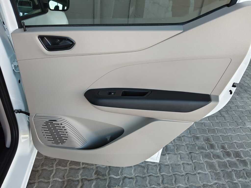 Renault Triber - View 13