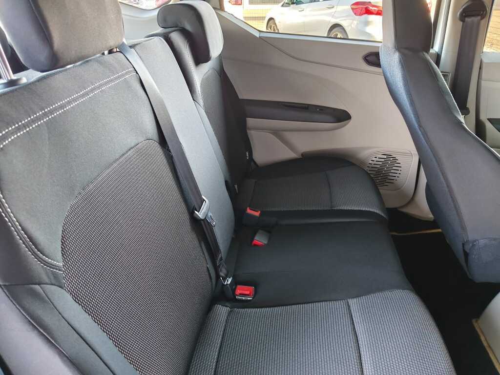 Renault Triber - View 14