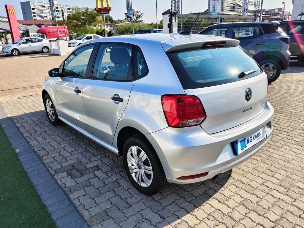 Volkswagen Polo - View 5