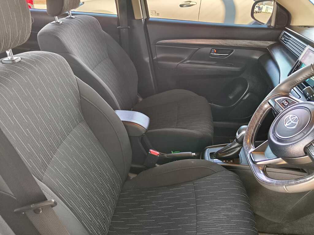 Toyota Rumion - View 12