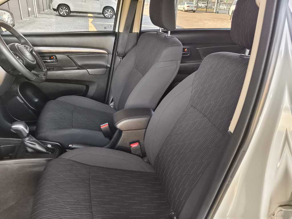 Toyota Rumion - View 15