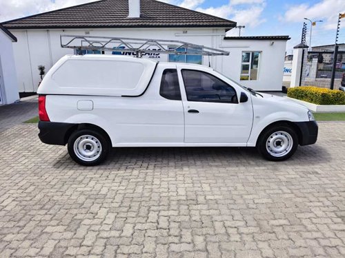 2022 Nissan NP200 — photo 8