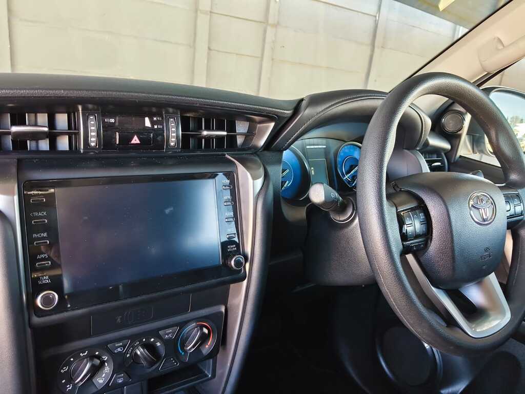 Toyota Fortuner - View 12