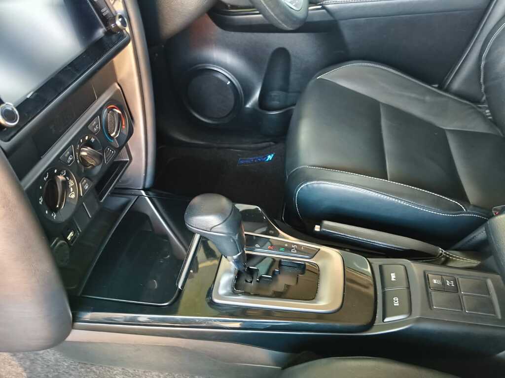 Toyota Fortuner - View 13