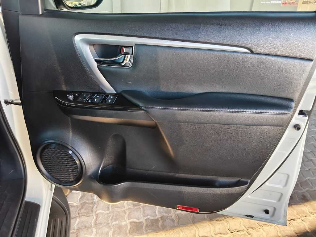 Toyota Fortuner - View 14