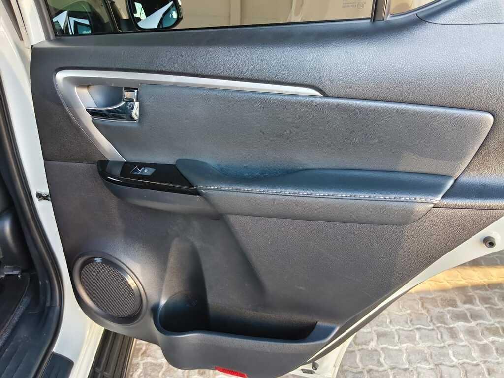 Toyota Fortuner - View 16