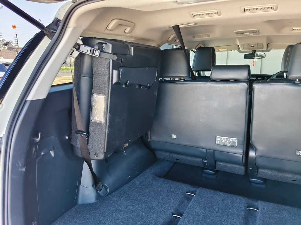 Toyota Fortuner - View 19