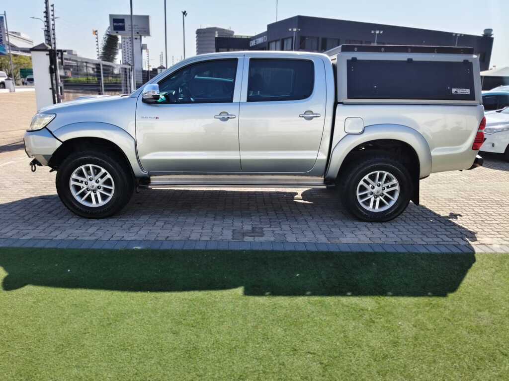 Toyota Hi-lux - View 4