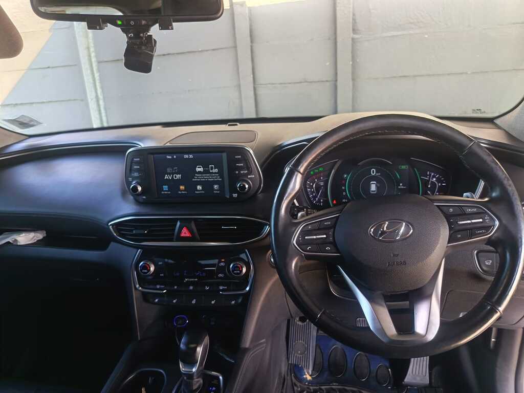 Hyundai Santa-fe - View 16