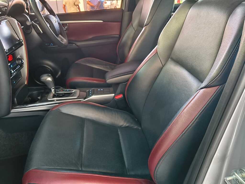 Toyota Fortuner - View 13