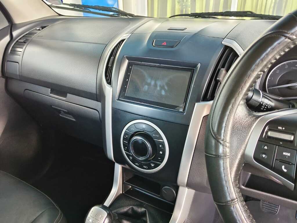 Isuzu Kb - View 11