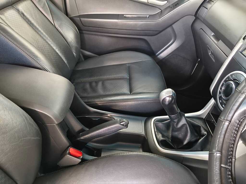 Isuzu Kb - View 12
