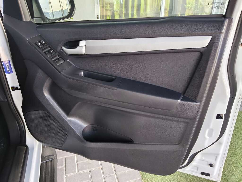 Isuzu Kb - View 13