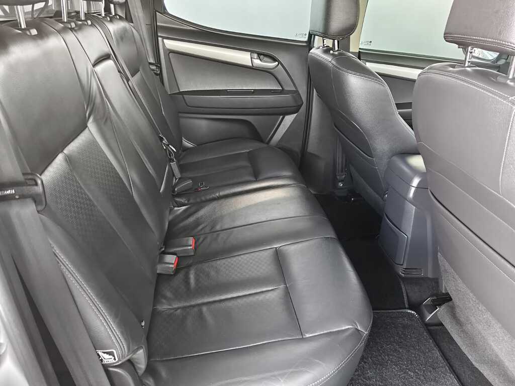 Isuzu Kb - View 14