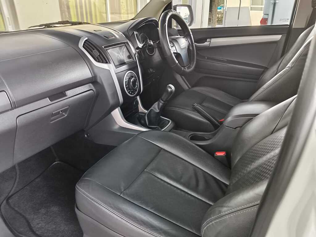 Isuzu Kb - View 16