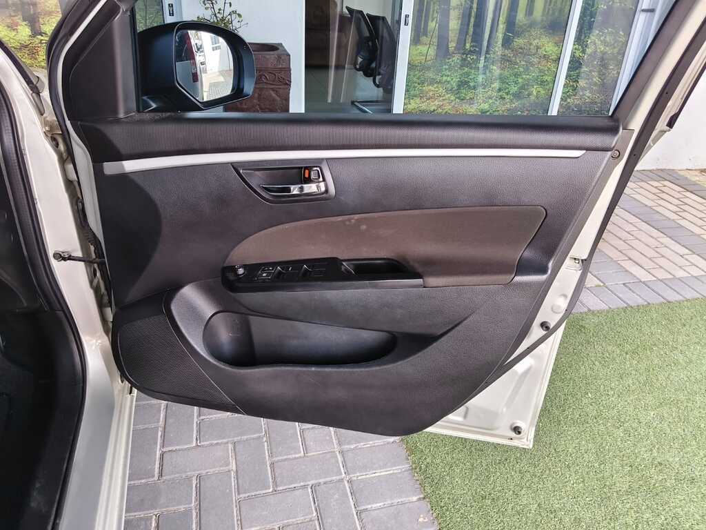 Suzuki Swift - View 13