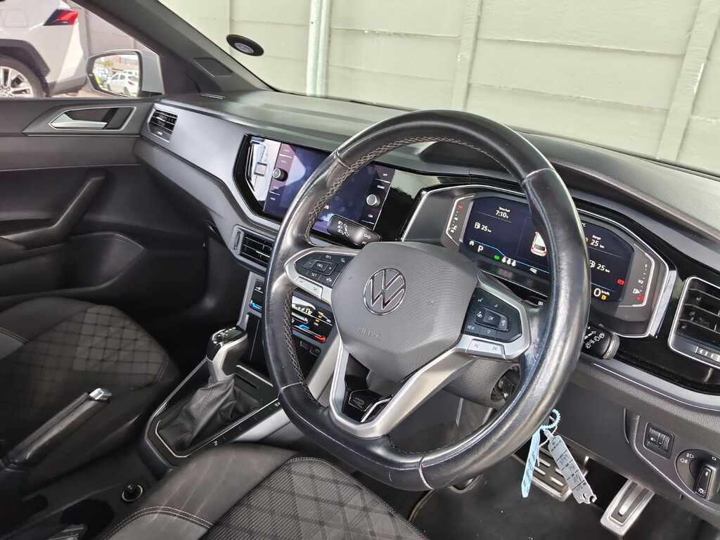 Volkswagen Polo - View 9