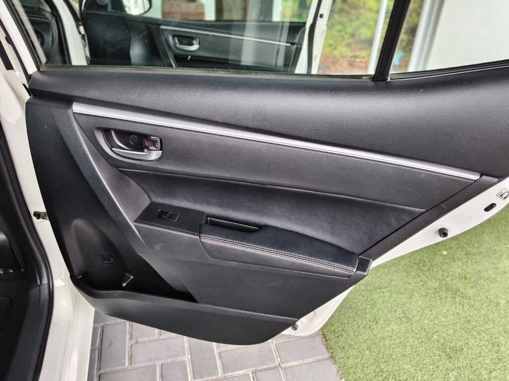 Toyota Corolla - View 14