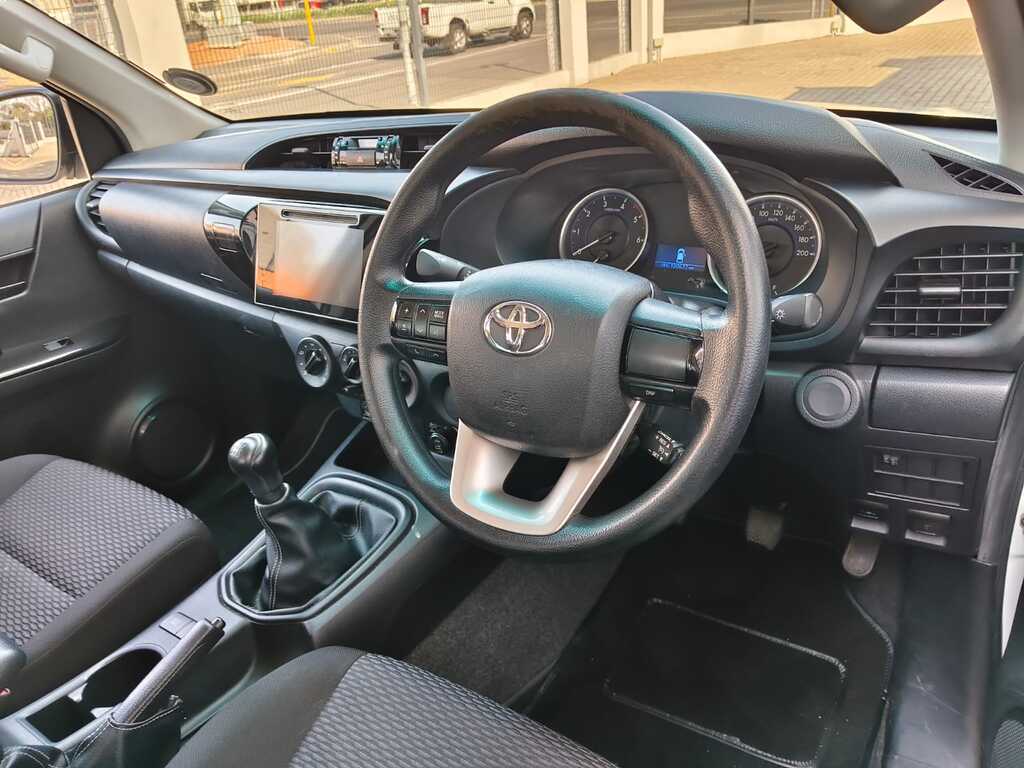Toyota Hilux - View 10