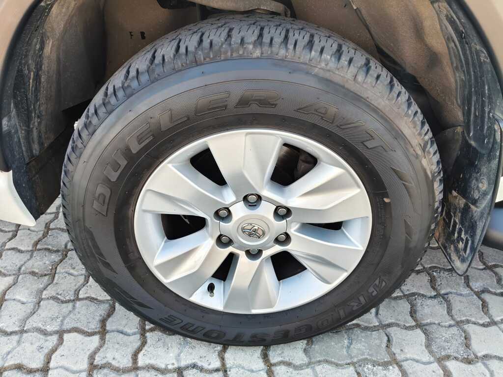 Toyota Hilux - View 13
