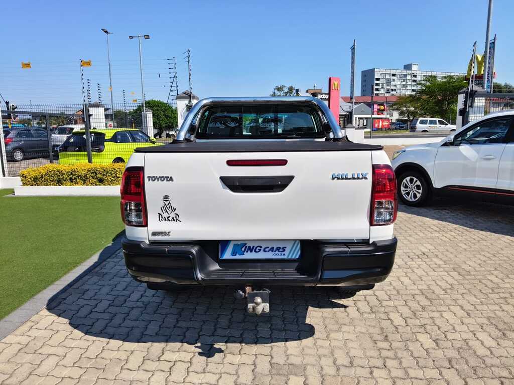 Toyota Hilux - View 4