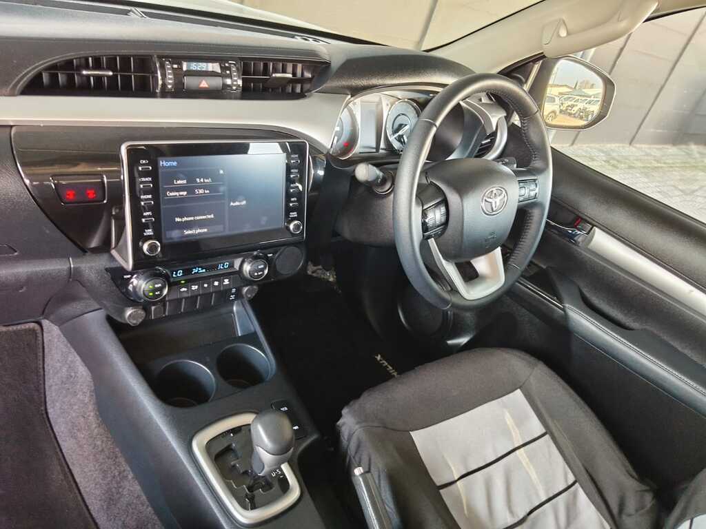 Toyota Hilux - View 11