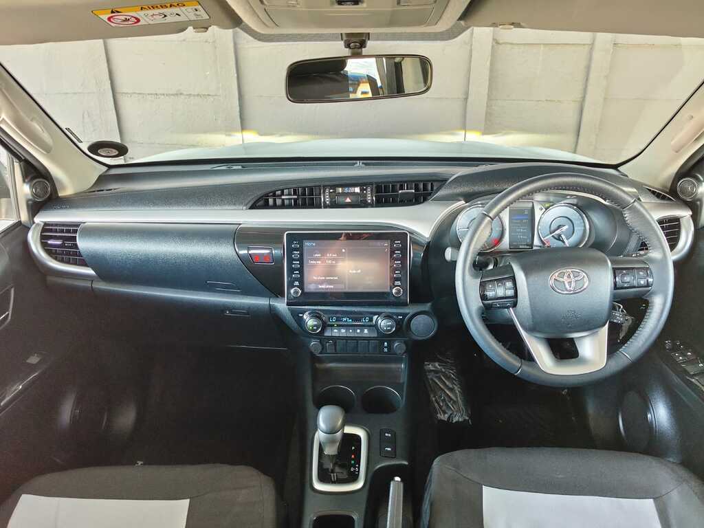 Toyota Hilux - View 9