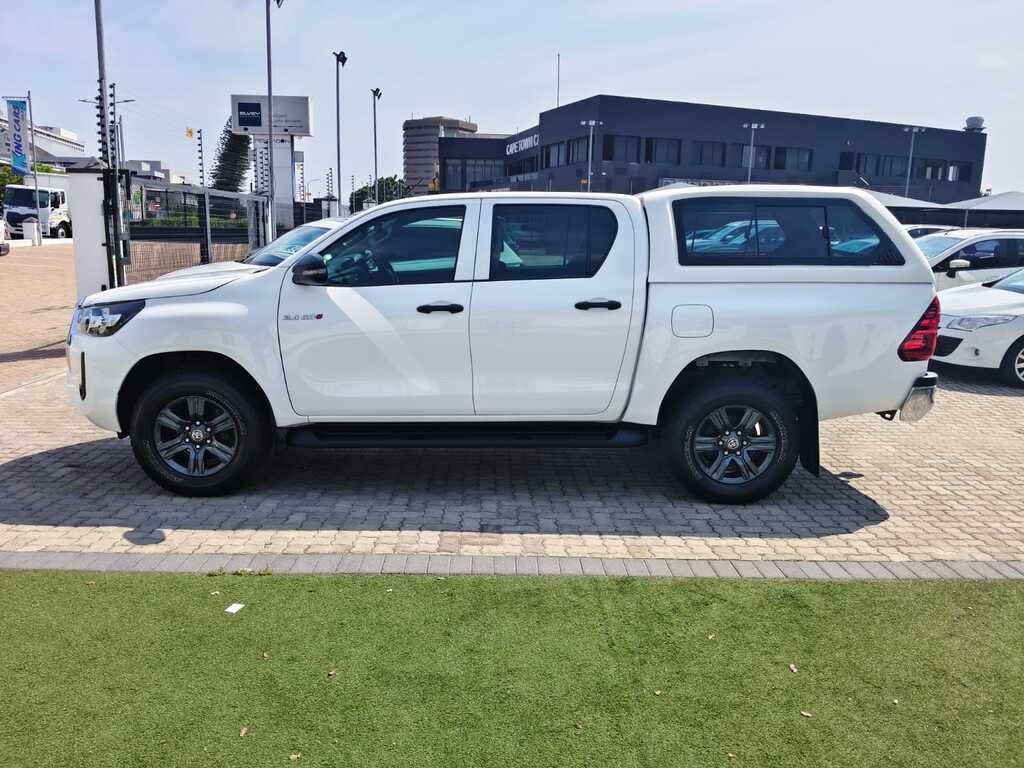 Toyota Hilux - View 4