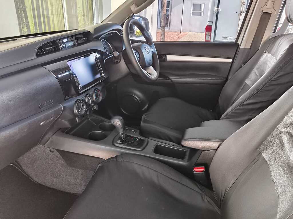 Toyota Hilux - View 10