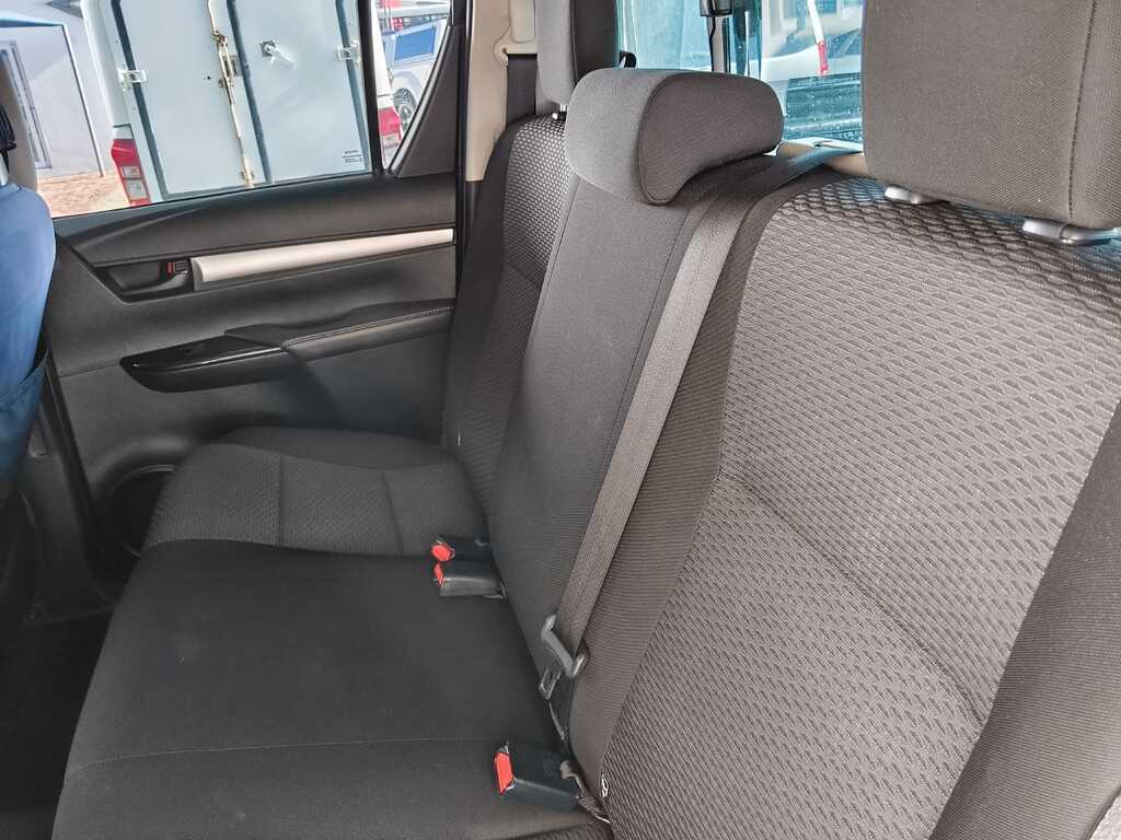 Toyota Hilux - View 12