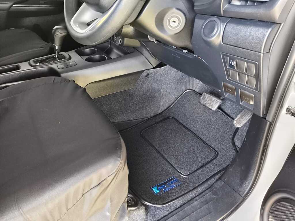 Toyota Hilux - View 13