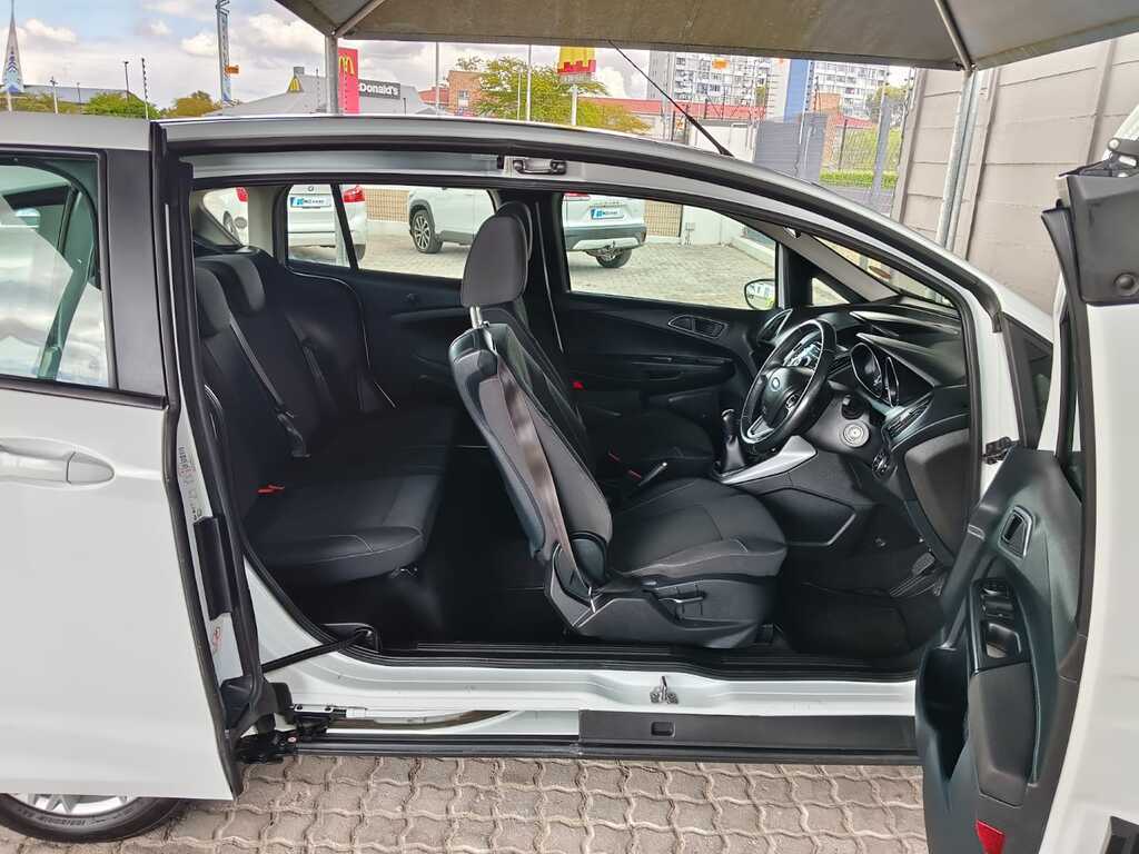 2016 Ford B-Max — photo 11