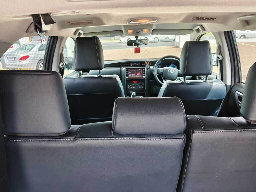 Toyota Fortuner - View 13