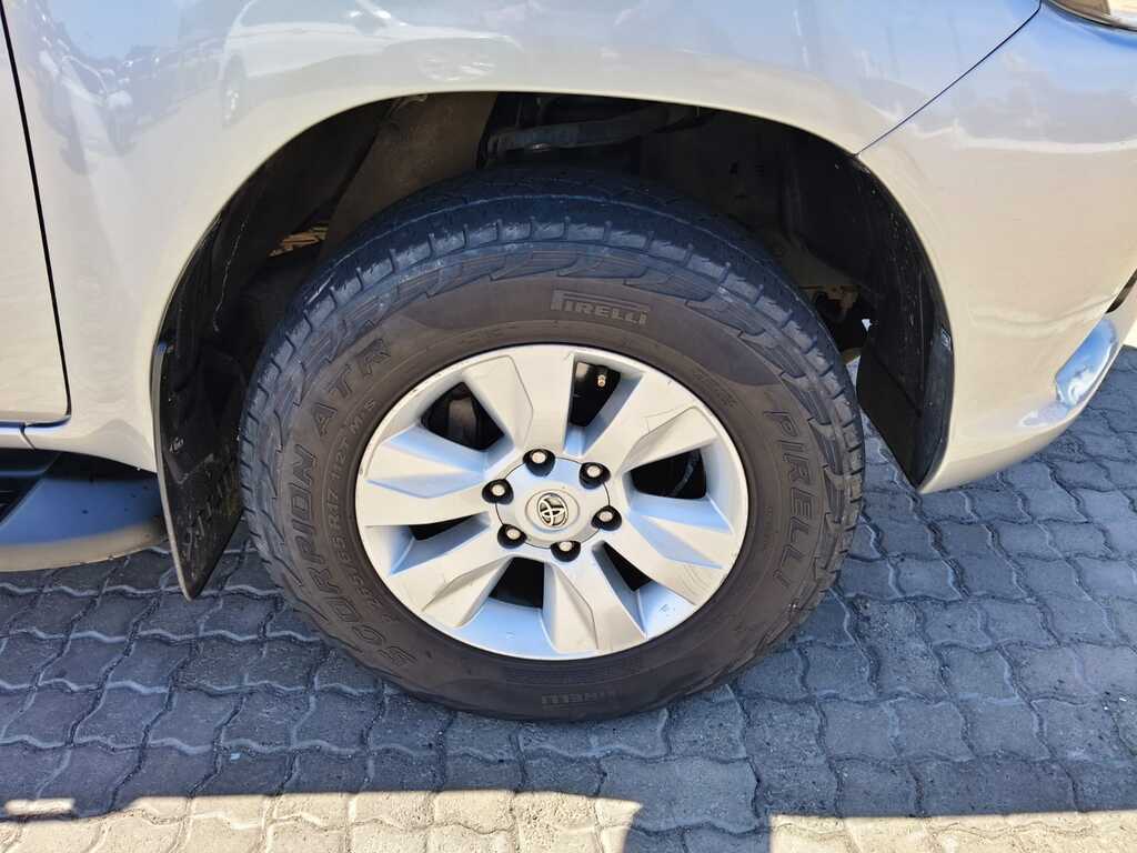 Toyota Hilux - View 13