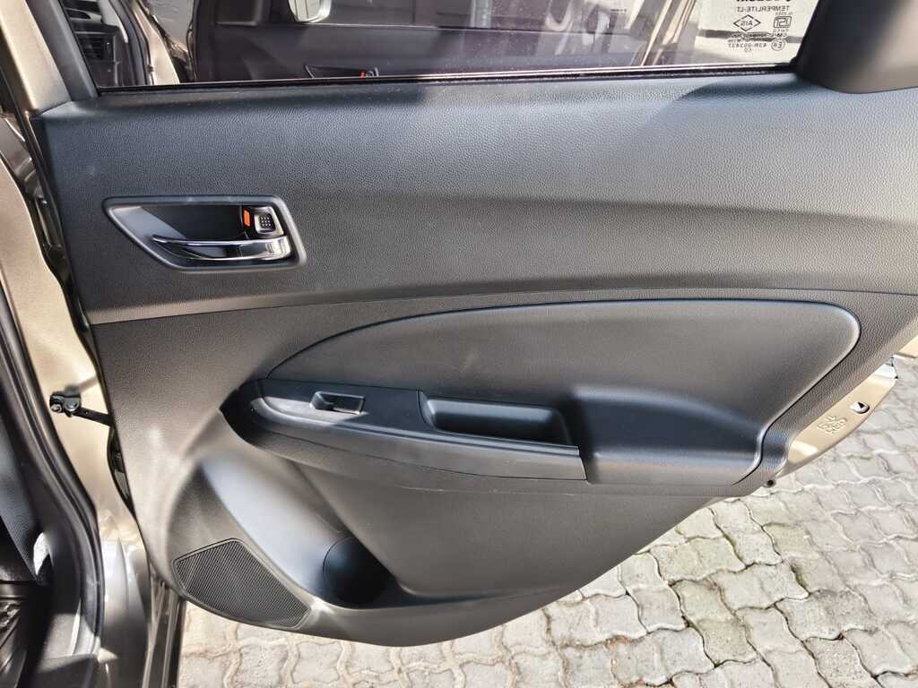 Suzuki Swift - View 16