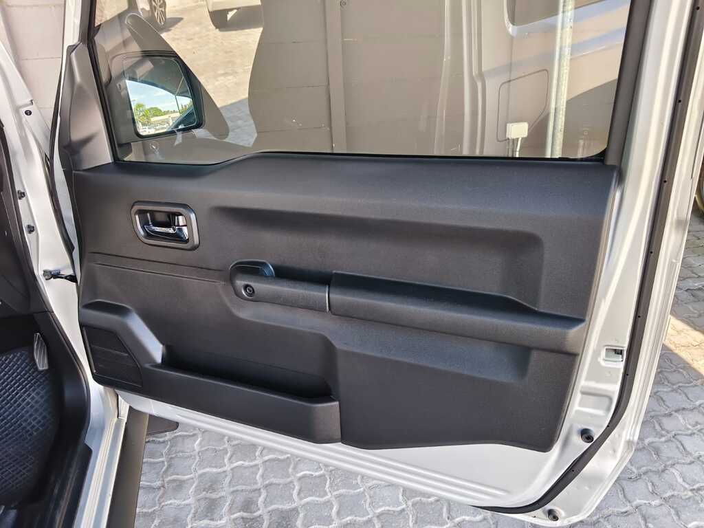 Suzuki Jimny - View 11