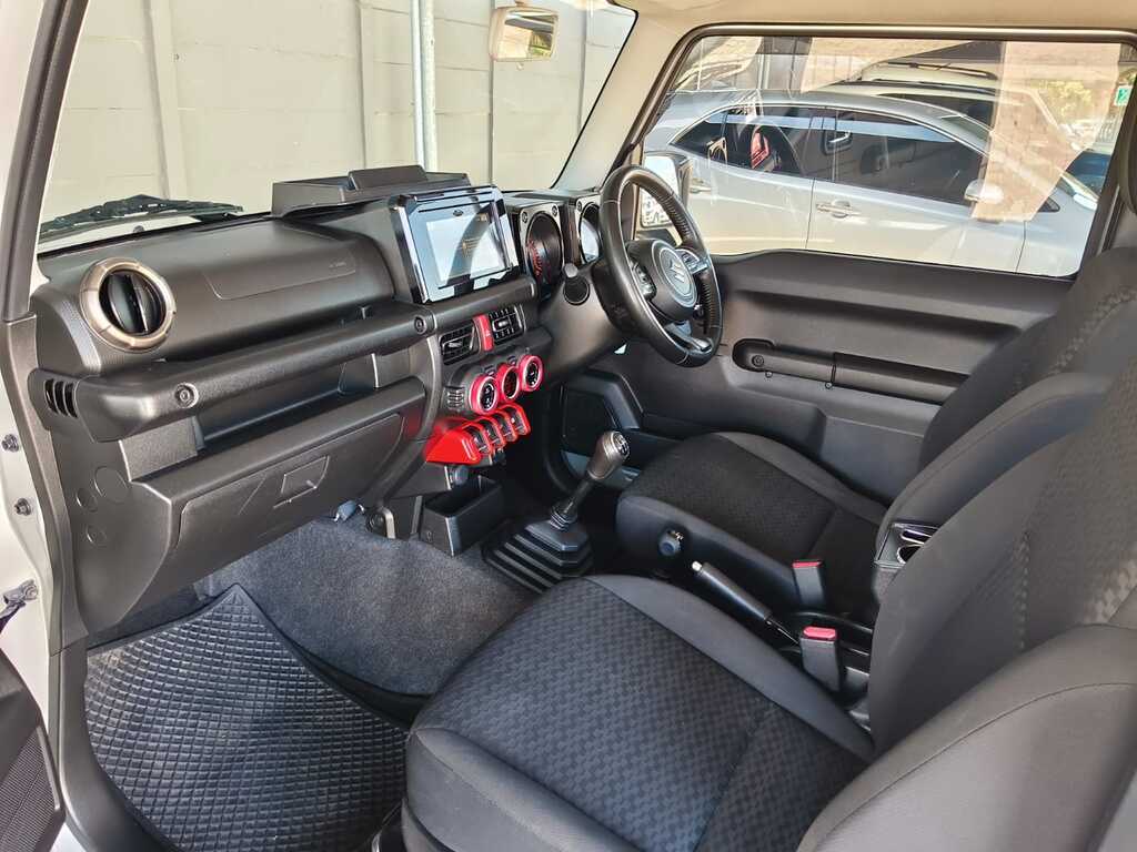 Suzuki Jimny - View 8
