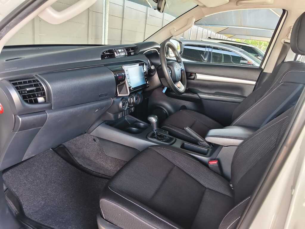 Toyota Hilux - View 12