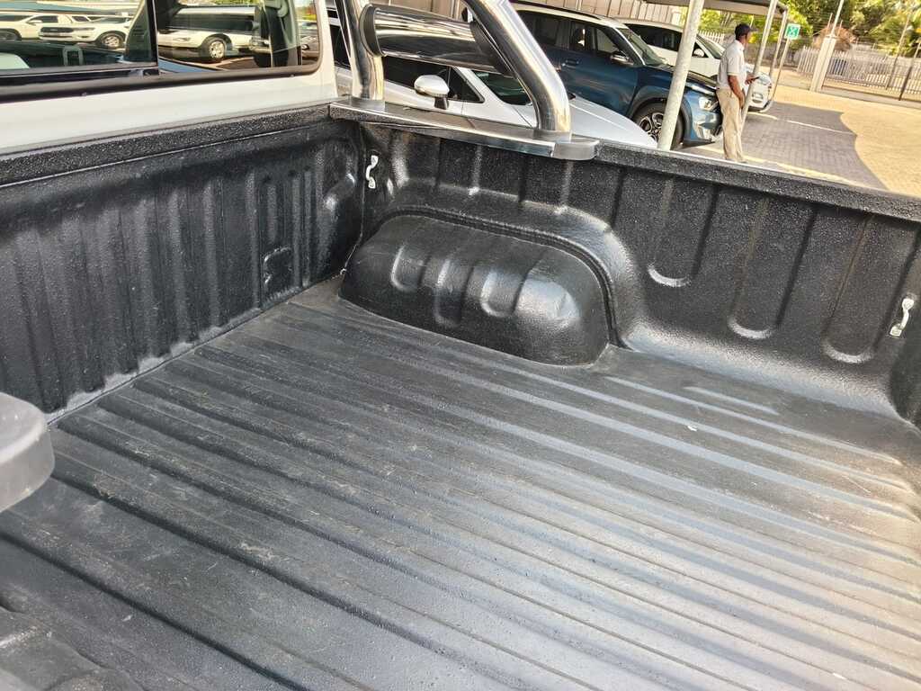 Toyota Hilux - View 17