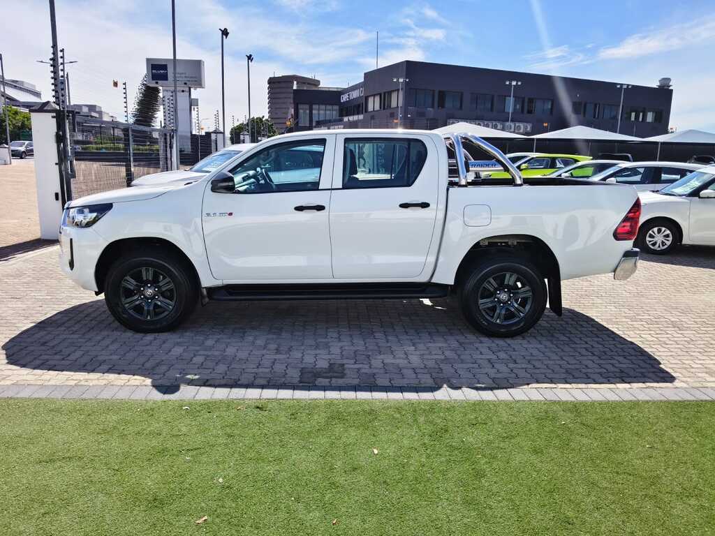 Toyota Hilux - View 4