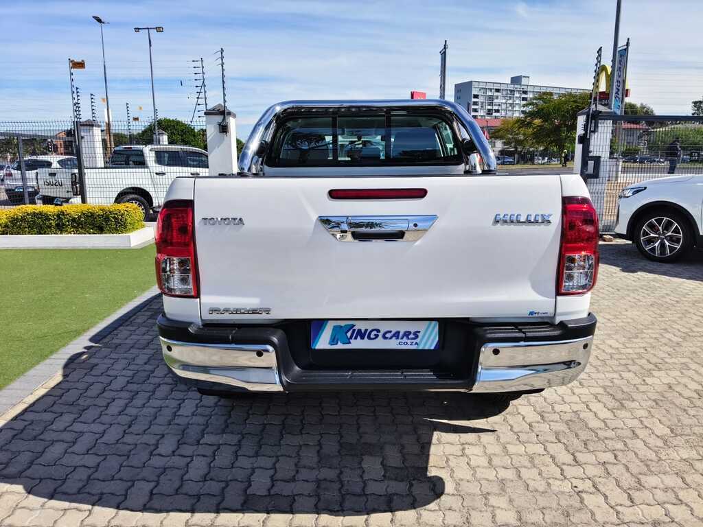 Toyota Hilux - View 6