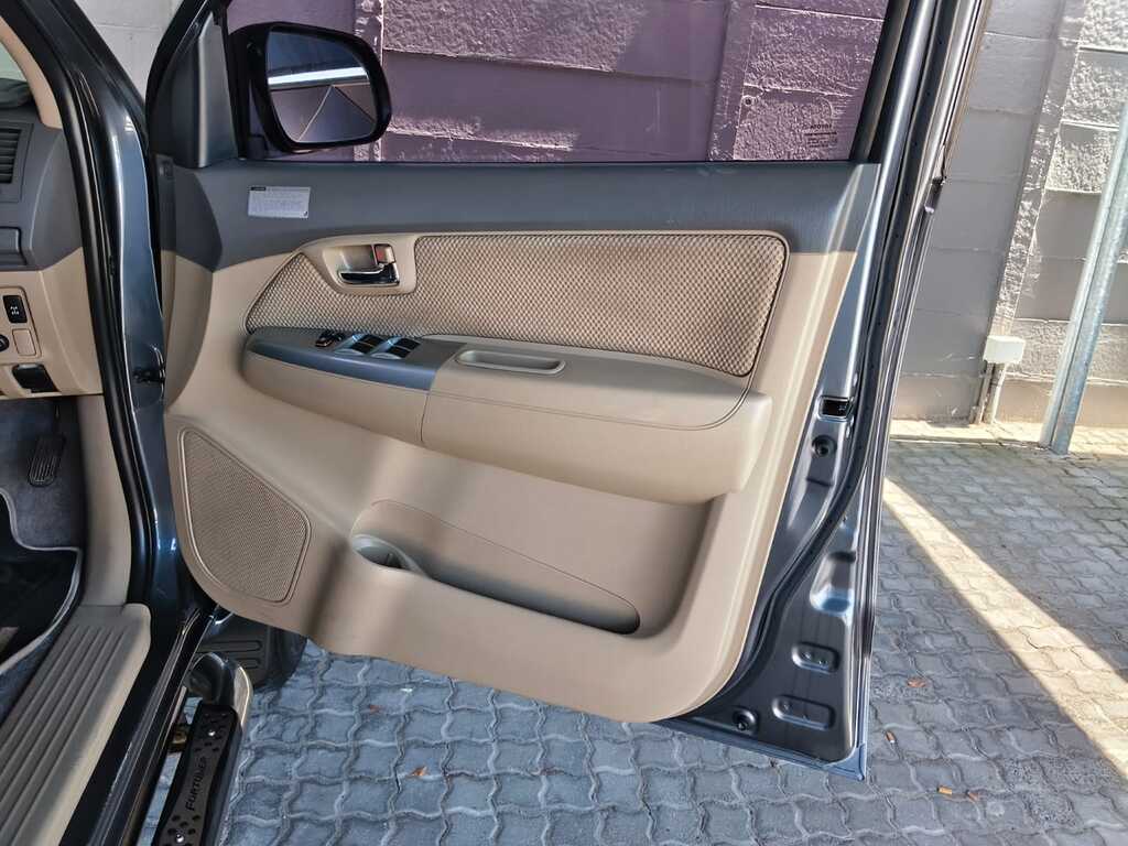 Toyota Fortuner - View 14