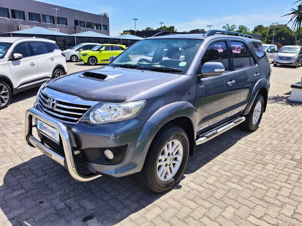 Toyota Fortuner - View 1