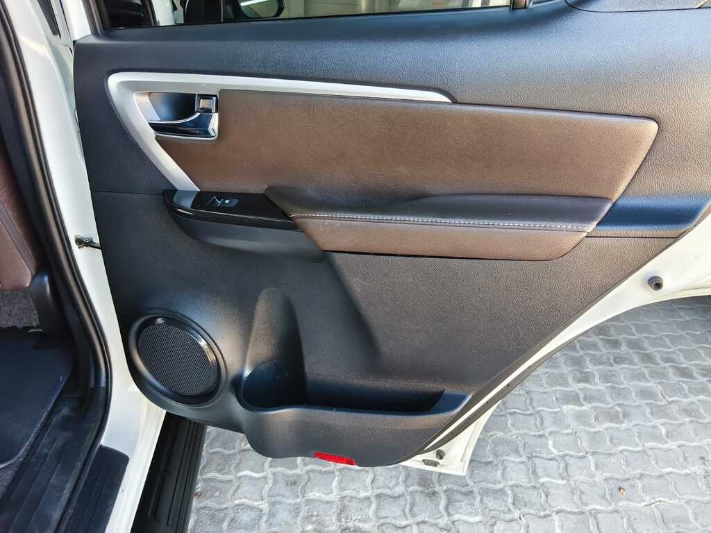 2019 Toyota Fortuner — photo 13