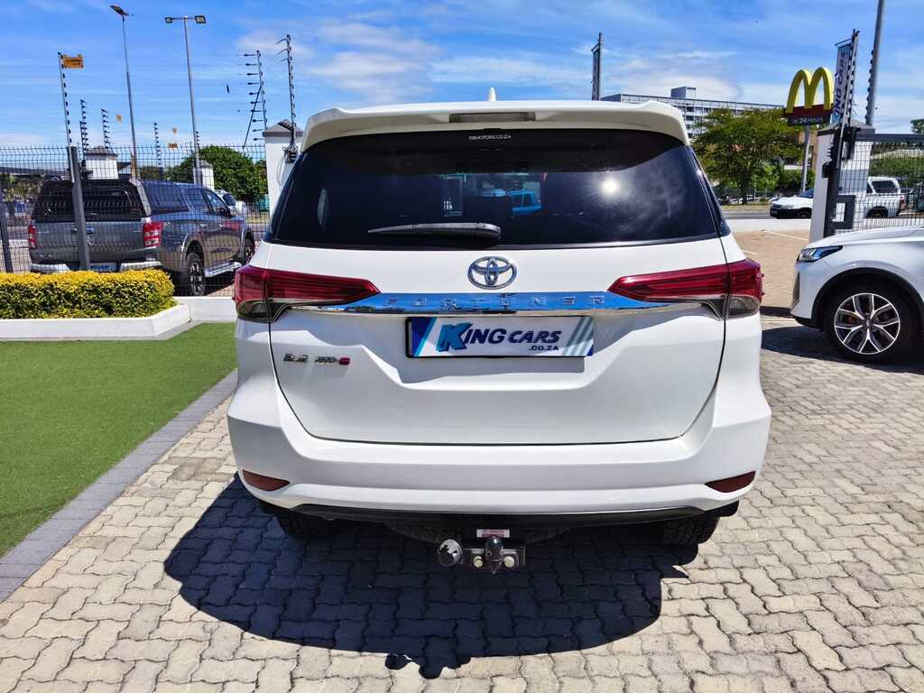 2019 Toyota Fortuner — photo 5