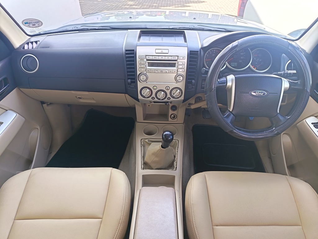 Ford Everest - View 12