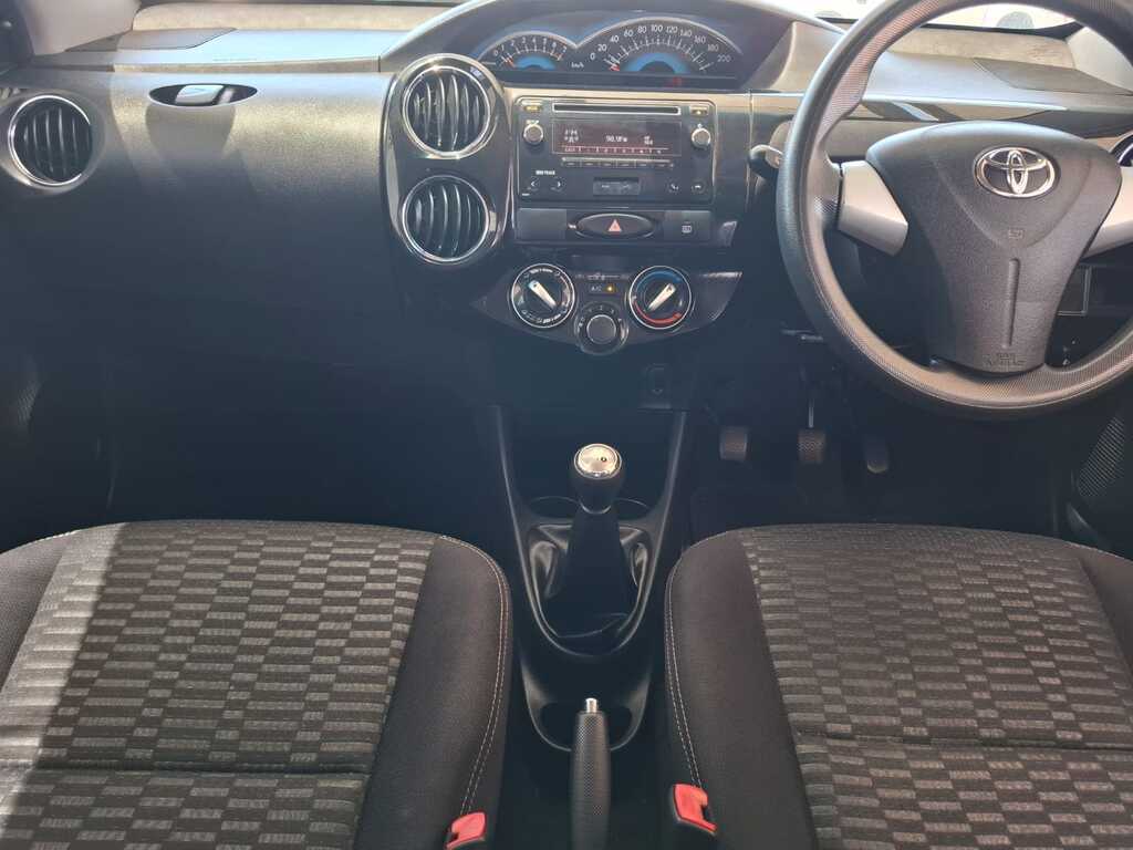 TOYOTA ETIOS - Image 7