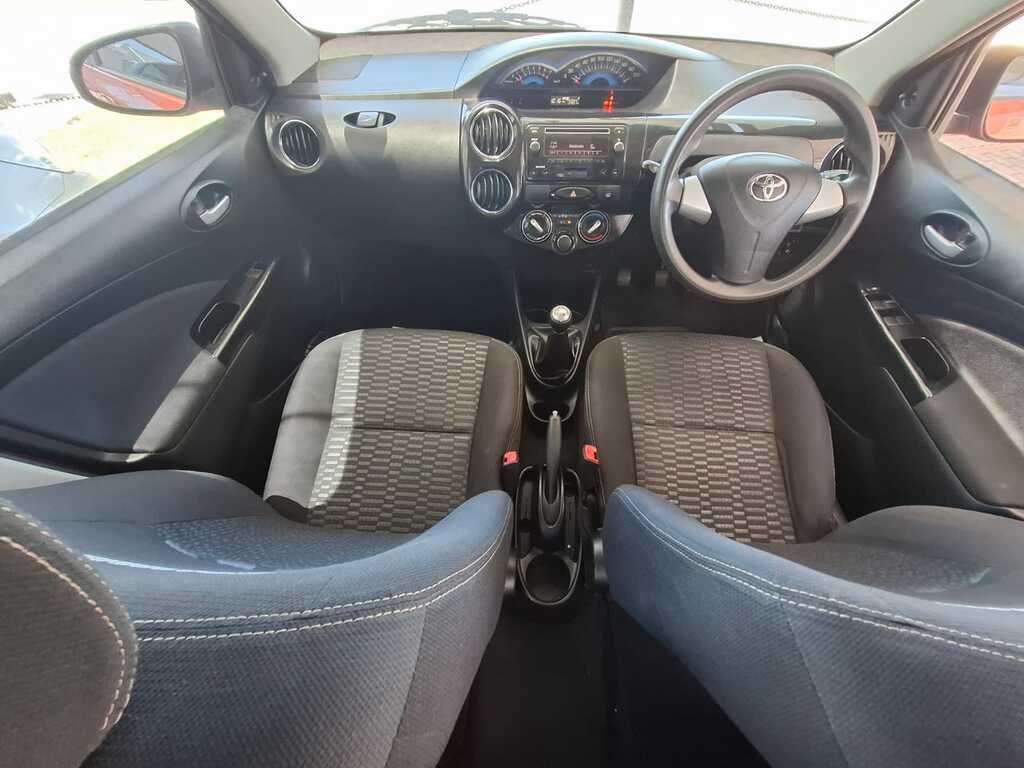 TOYOTA ETIOS - Image 8